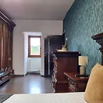 Town Square Loft Apartment *