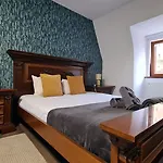 Apartment Town Square Loft *
