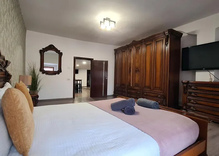 Town Square Loft * 布拉索夫